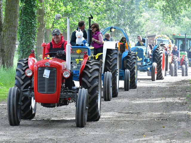 The tractor run route took in many picturesque countryside lanes and sights along the way.
