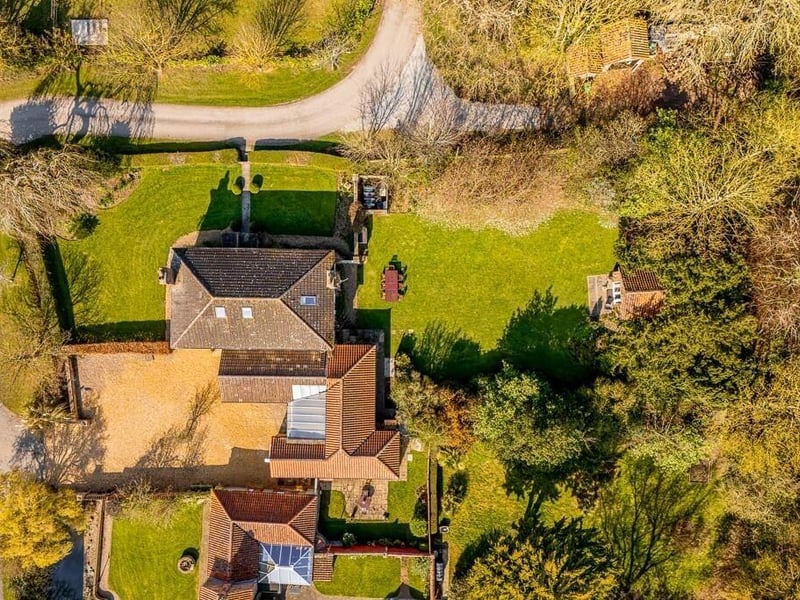 A bird's-eye view of the site.