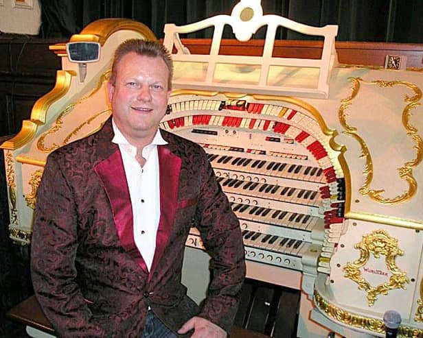 Organist Andrew Nix
