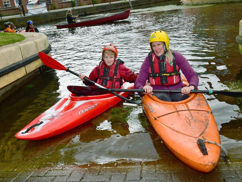 Slea Paddlers taster session. Sadie Scotton and Jacob Coupe 9 of Sleaford