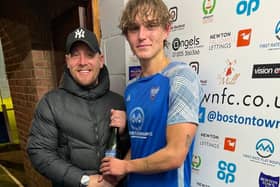 Liam Wilson presents Pierce Hudson with his man of the match award - photo (c) Joshua Hallam
