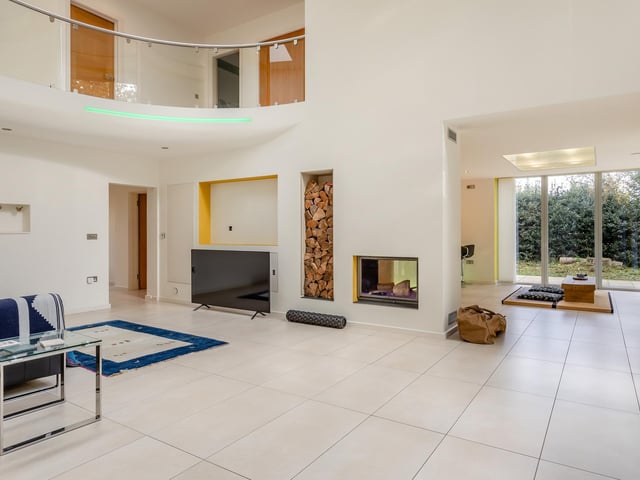 Another angle on the reception room.