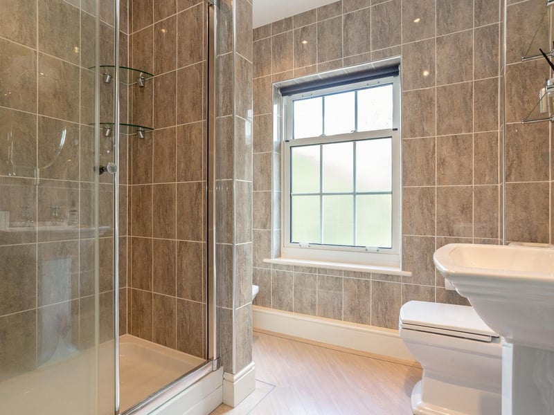 The main bathroom.