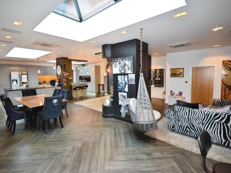 The living kitchen diner.