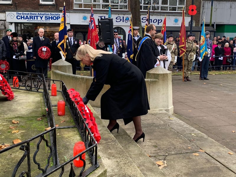 Council leader Anne Dorrian places a poppy wreath.