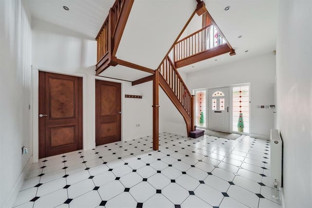 The entrance hall.