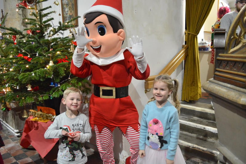 Naughty Elf with Holly (5) and Rory (5)
