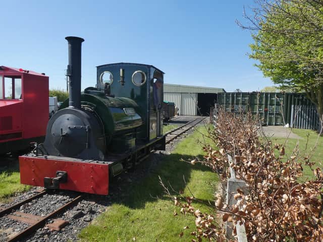 Heritage trains will celebrate the Platinum Jubilee of Her Majesty Queen Elizabeth II on two
days of the forthcoming Bank Holiday on the Lincolnshire Coast Light Railway.