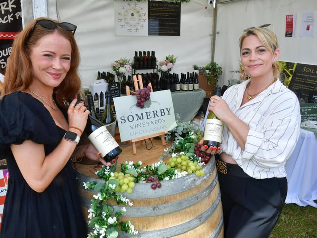 L-R Hannah Screaton and Rebecca Foster of Somerby Vineyard, Caistor.
