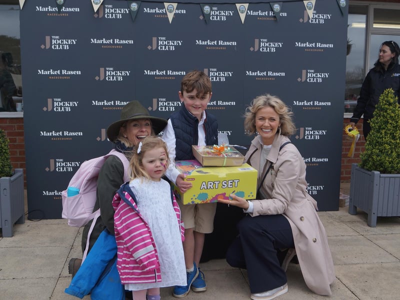 Roo Salmon from Tealby Primary School won the year 3/4 horse drawing competition