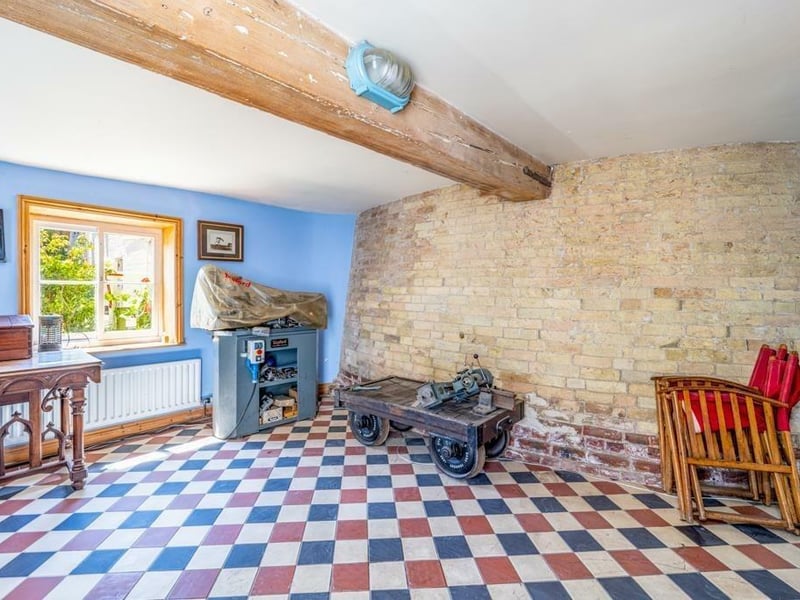 The entrance hall.