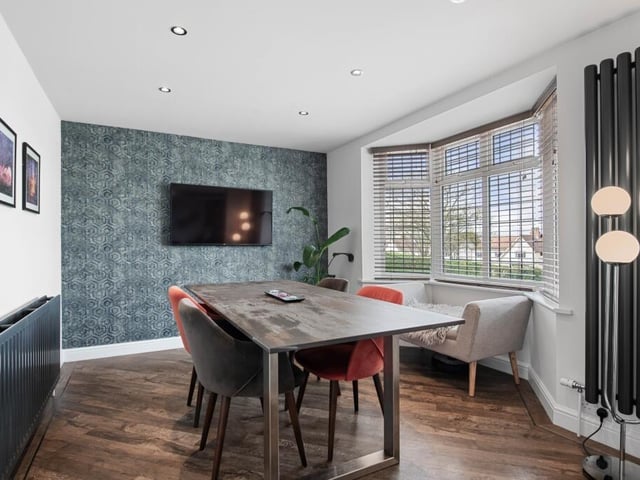 A closer look at the breakfast room.