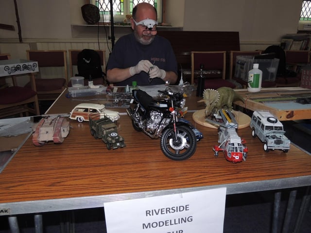 Michael Williams of Sleaford, with Riverside Modelling Club demonstrating during their display at the Riverside Church for RiverLight.