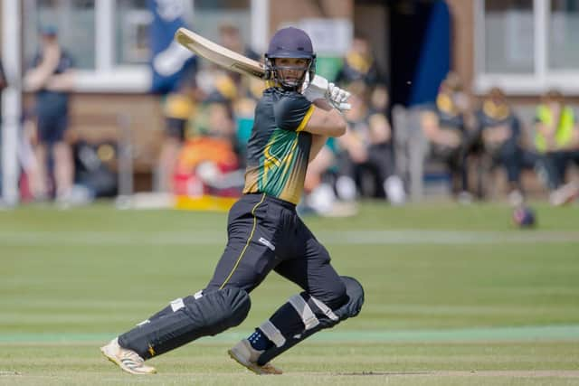 Lincolnshire CCC's Ben Wright - ready for the off.