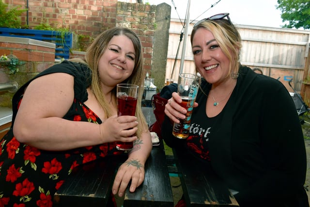 L-R Rosie Couzens and Lianne Johnson of Sleaford.