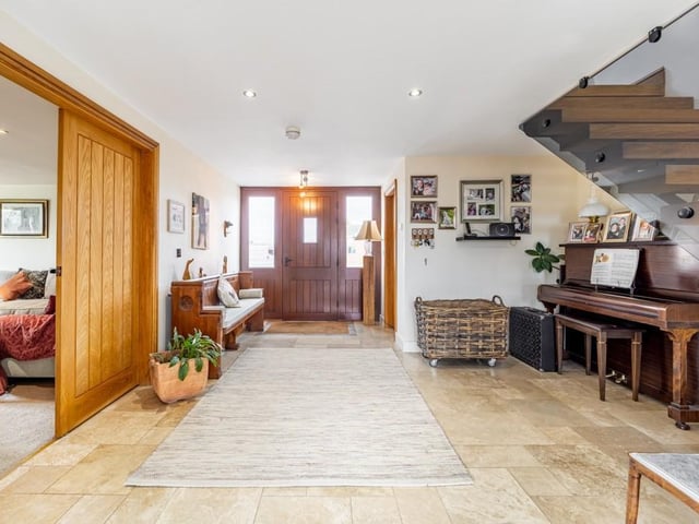 The entrance hall.