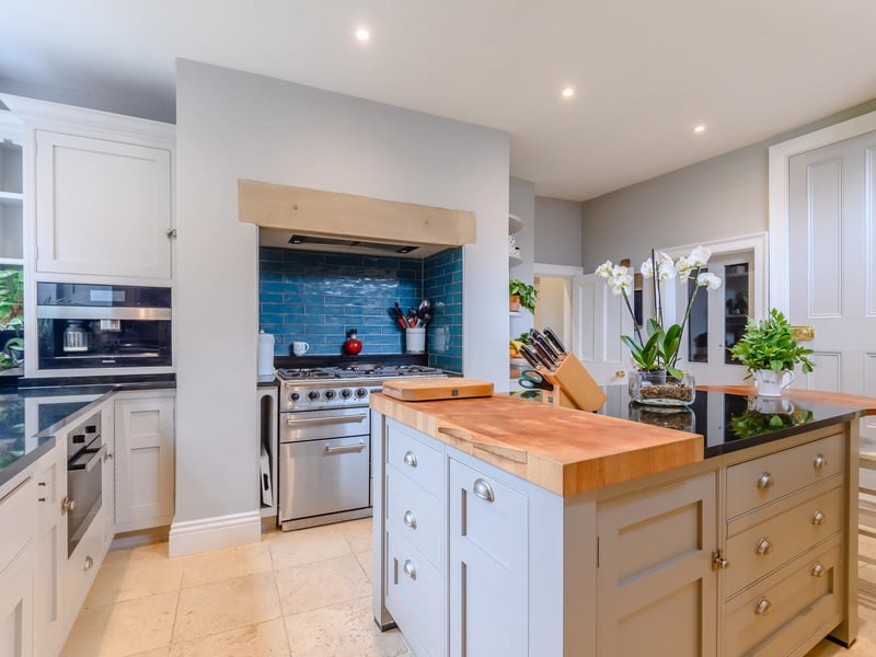 Another angle on the kitchen.