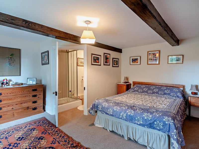 The en suite bedroom.