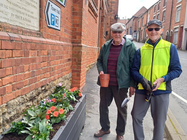 This duo did a perfect job on the Hgh Street planter