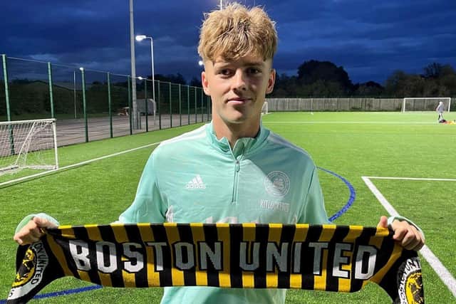 Boston United have added Sam McLintock to their squad.