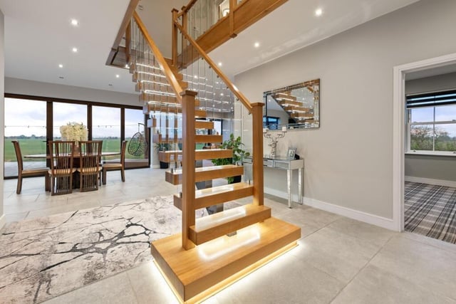 The entrance hall.