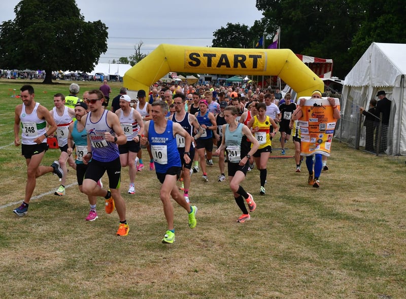 Start of the 10 mile road race