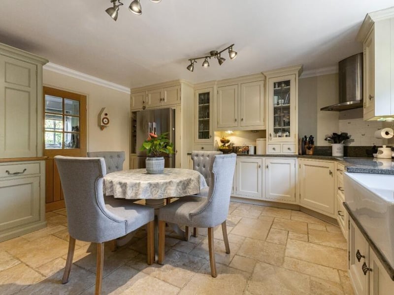Another angle on the kitchen.