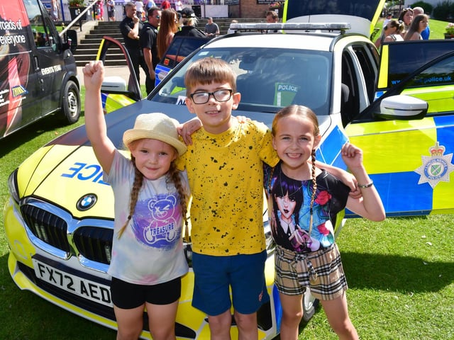 Hello, hello: Pictured (from left) Olivia Underwood, 6, Kenzie Hardwick, 11, and Kara Hardwick, 7, of Skegness