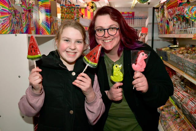 Isla O'Dell 10 and Imogen Davey of Grantham with lollies