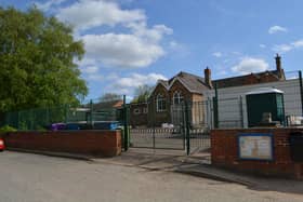 The narrow pavement outside Osgodby School