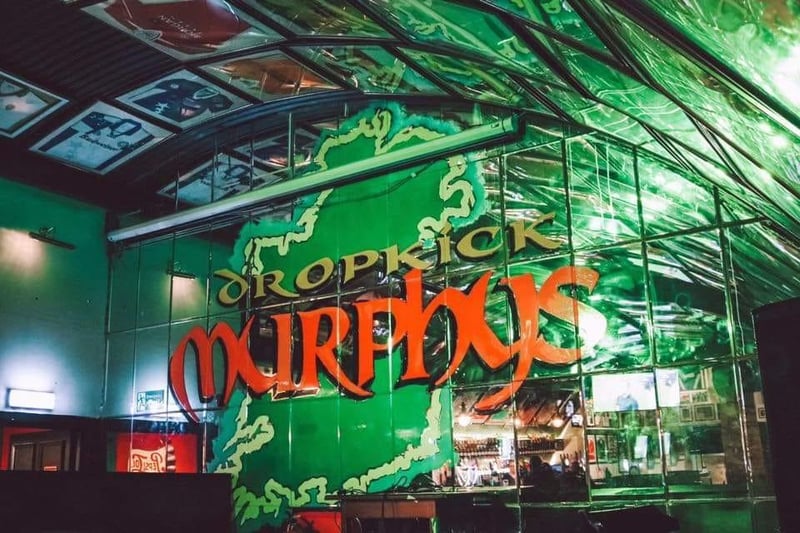 Tucked down Merchant's Street in Old Town, Dropkick Murphys is "an Irish bar with a difference, we're actually Irish". If great craic is what you're after, this is the place to be with live music and big screens for sport events.