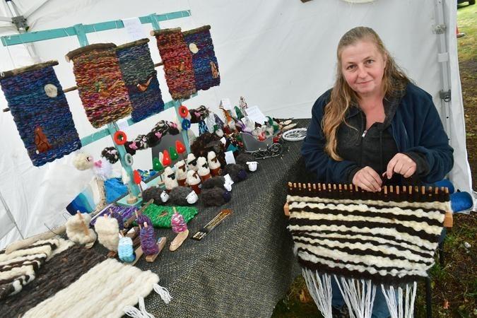 Demonstarting weaving is Jennifer Cook of Louth.