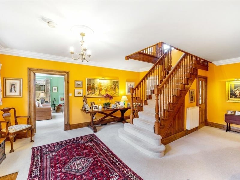 The entrance hall.