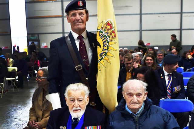 D-Day veterans Les Budding, 98 (keft) and George Harwood, 99.