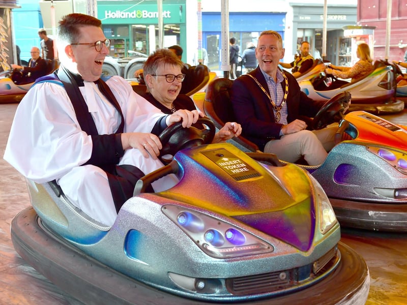 More dodgems action.