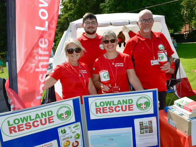 Juliet Coleman-Scott, Dominic Hewerdine, Jayne McConochie and Glenn Smith of Lowland Rescue