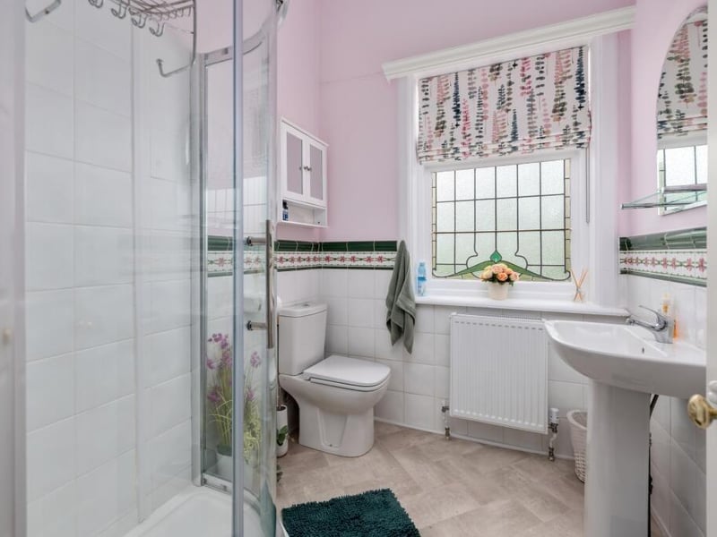 The shower room.