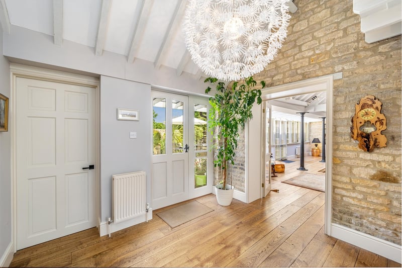 The entrance hall.