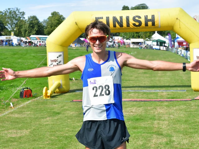 10 mile road race winner, Ed Buck of Newark Athletic Club