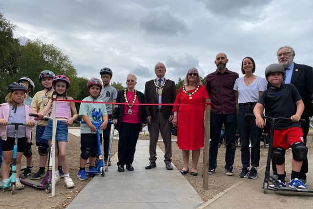 Skelly Skatepark was recently officially opened by Chair of North Kesteven District Council Cllr Chris Goldson, alongside Parish Council Chair Cllr Caroline Coyle-Fox.