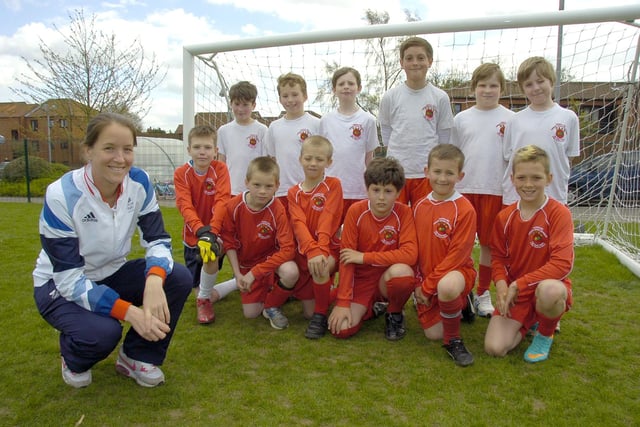 England Women’s football captain, Team GB captain and Lincoln Ladies captain Casey Stoney paid a special visit to Sleaford's Church Lane Primary School 10 years ago. There, she put the school’s league-winning football team through their paces. She held a training session for the team before taking part in a question and answer session in the shape of a ‘press conference’ held by the Year Six pupils.