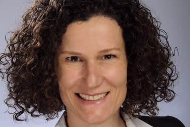Dr Susanne Hager