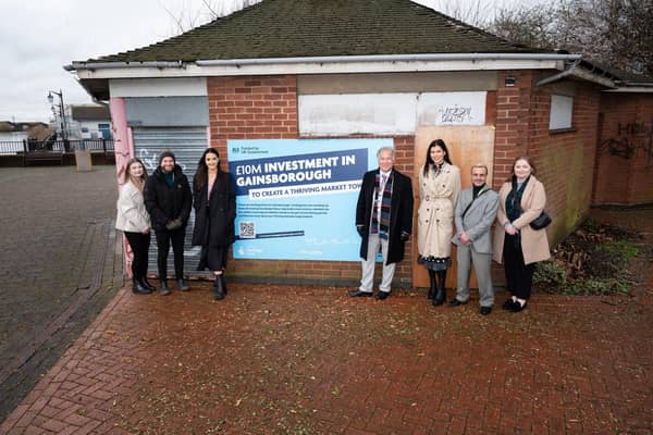 Plans to transform the public convenience block to a café have been approved