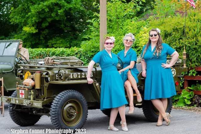1940’s and vintage close harmony trio, soprano, alto and mezzo, the LahDiDahs, will be performing