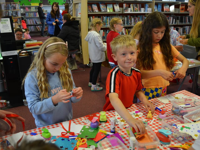 Lots of fun craft activities