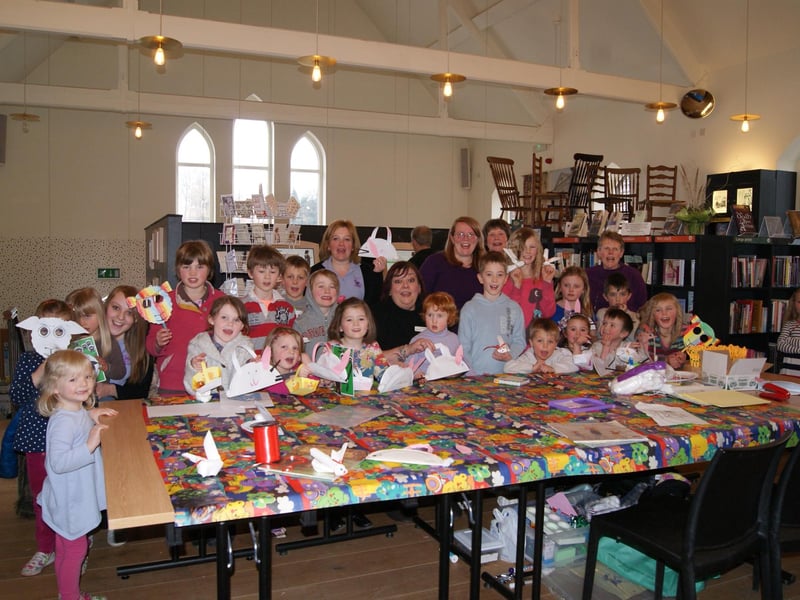 Caistor Library welcomed 25 children for Easter-themed activities 10 years ago. Fun included making Easter baskets, sheep cards, and origami rabbits.