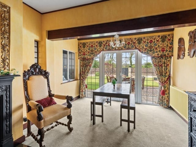 A closer look at the snug.
