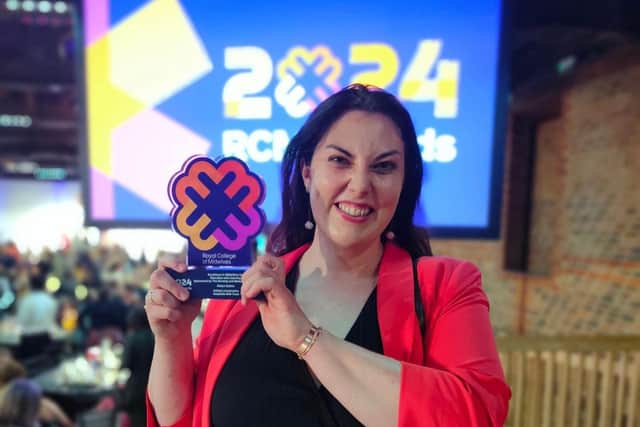 Robyn with her award