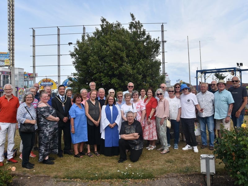 A ceremony was held at the memory tree in Compass Gardens when twinning associations from Skegness and Bad Gandersheim gathered for fun and friendship.
