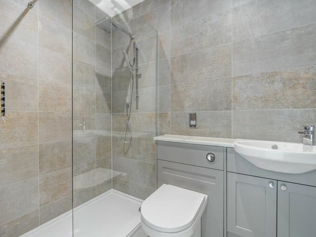 ... its en suite.